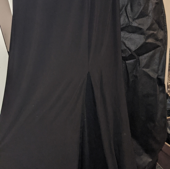 Formal dress - Picture 10 of 10